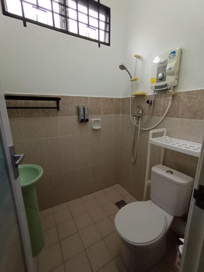 The Handz House II With Wifi - For Family Or Same Gender Only Kepala Batas  Ngoại thất bức ảnh